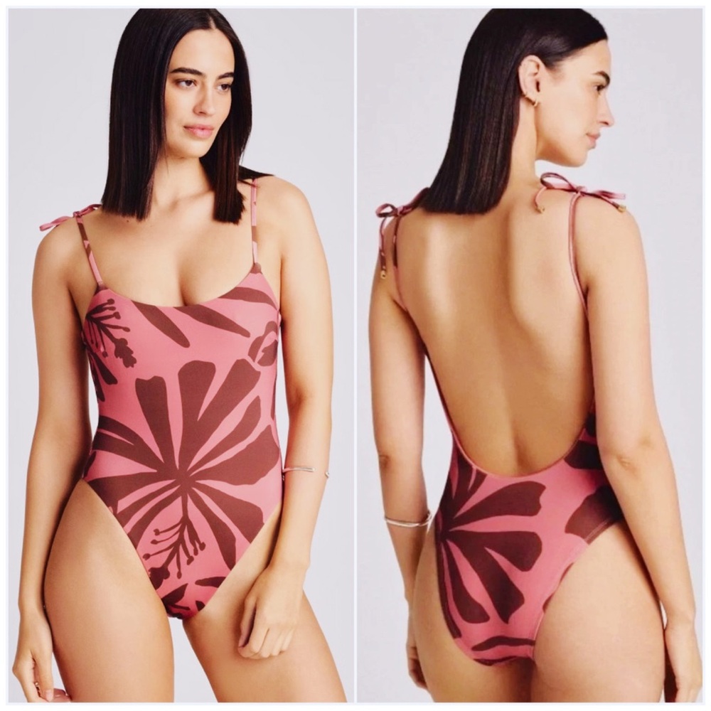 NWT : Vitamin A : size : S : mauve pink floral one piece swimsuit bathing suit